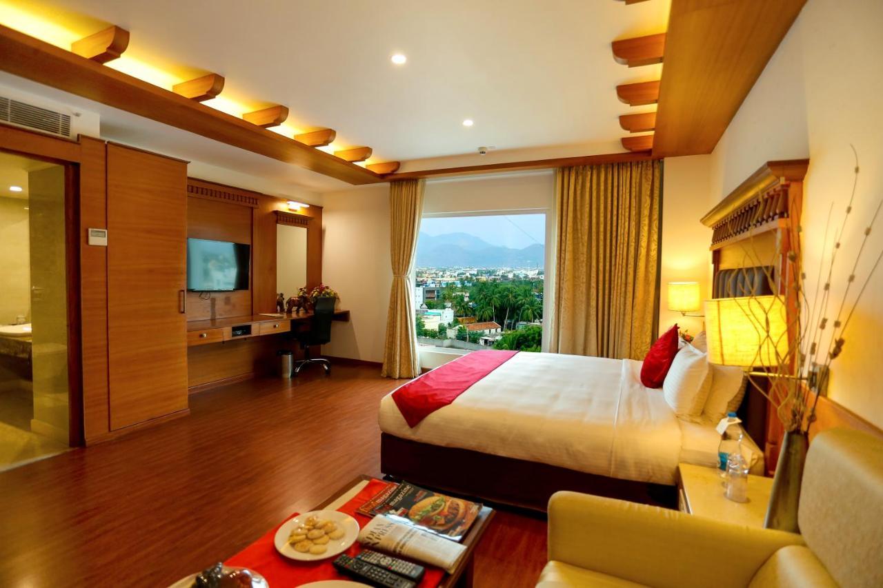 Sivaraj Inn Salem Ngoại thất bức ảnh